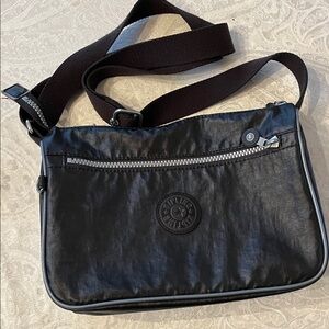 Kipling Black Crossbody Bag in EUC!